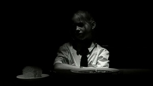 LOS GUSANOS Y LAS MOSCAS